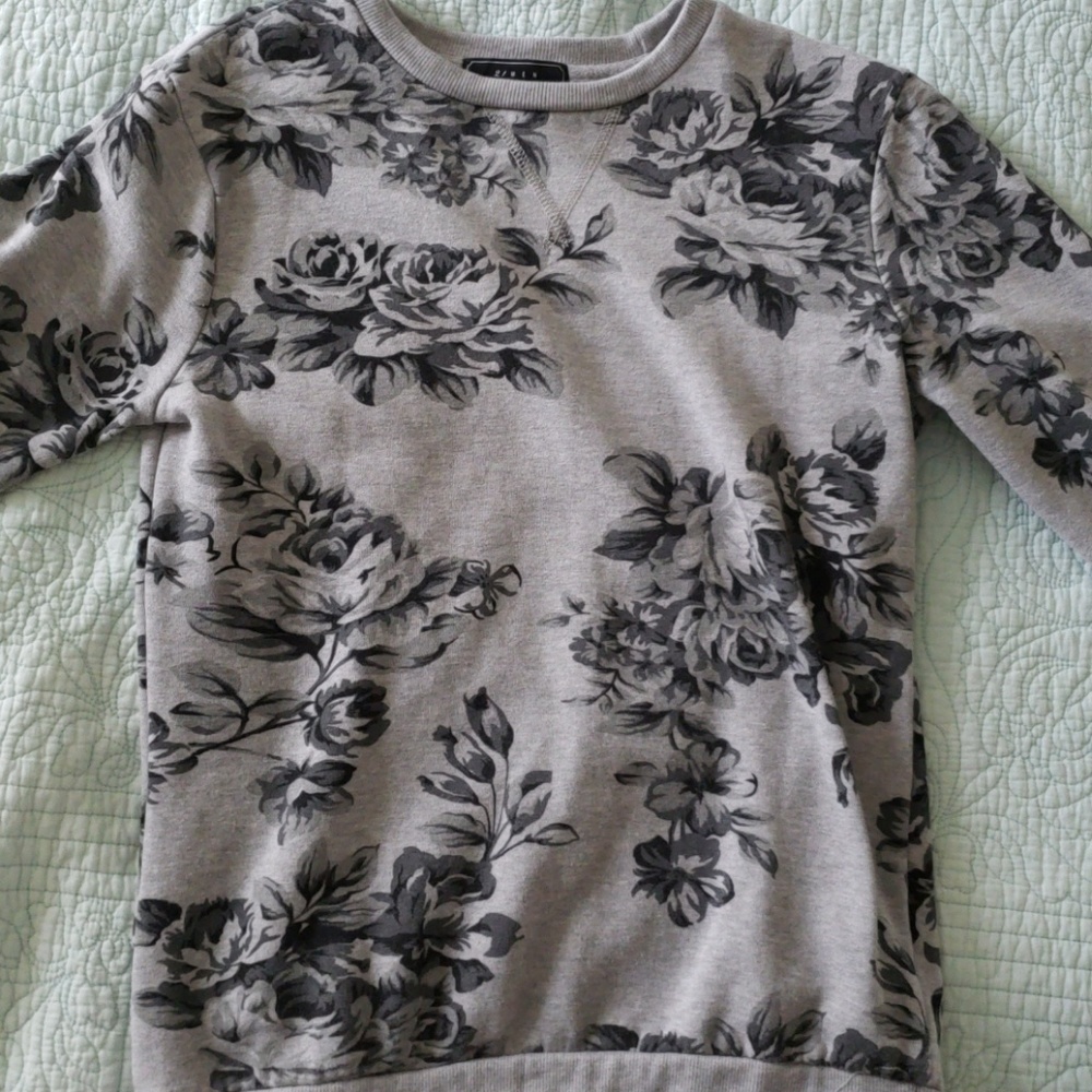 Mens Gray Floral Print Sweatshirt